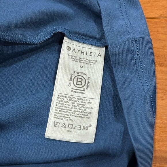 Athleta Air Out Cinch TEE in Blueish Size M - Picture 6 of 12